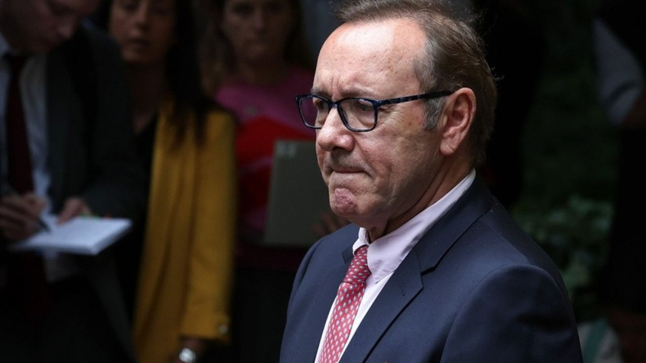 Cinsel saldırıdan suçlanmıştı! Dünyaca ünlü oyuncu Kevin Spacey hakkında karar verildi: 1 milyon dolar ödeyecek