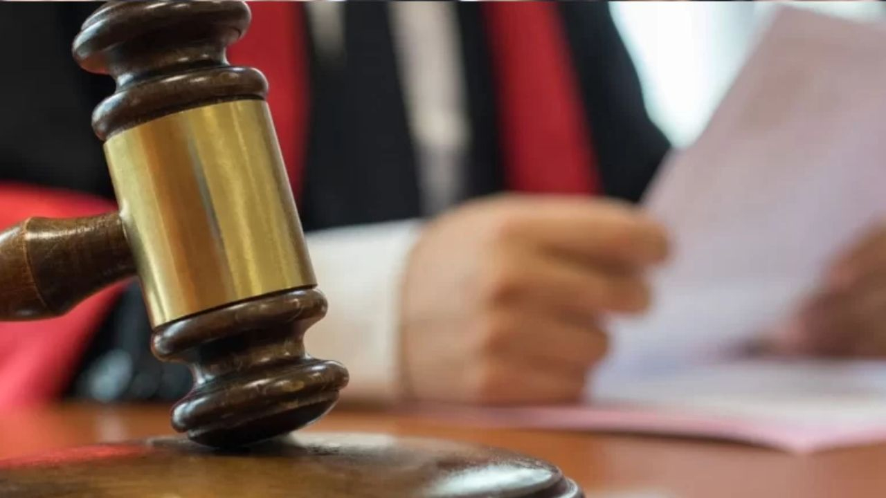Özel okulun fahiş kitap ücretin itiraz etti! Kazanan veli oldu! İşte emsal kararın detayları...