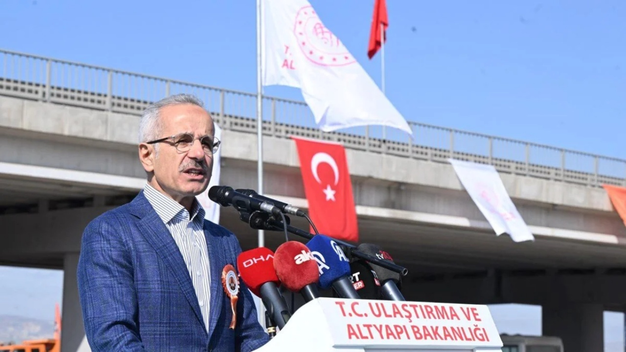 Bakan Uraloğlu'ndan Ankara'ya yeni metro müjdesi