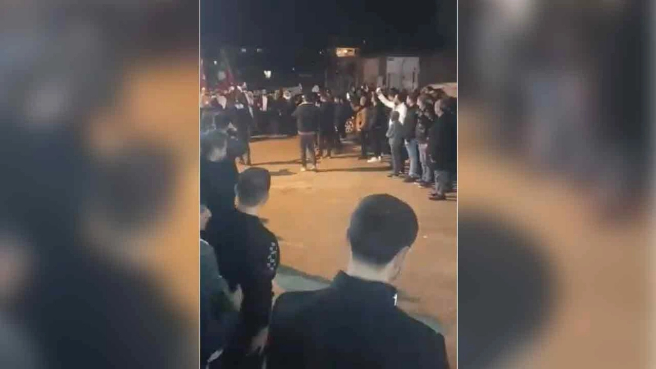 "Reyhanlı'da Suriyelilerden AK Parti adayına destek yürüyüşü" iddiası! Gerçek bakın ne çıktı...
