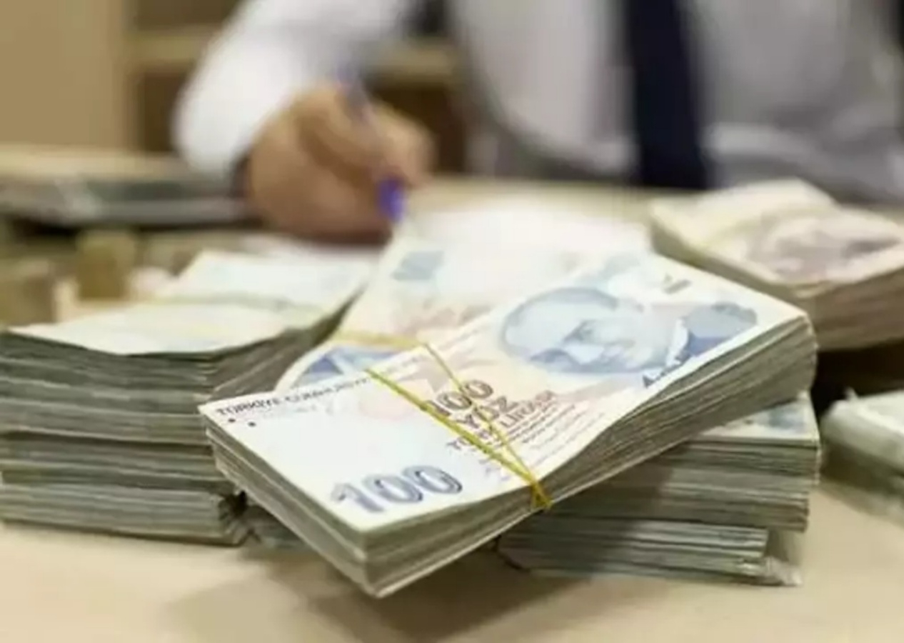 Faizsiz evlilik kredisinde başvurular yarın başlıyor! İşte şartlar ve detaylar