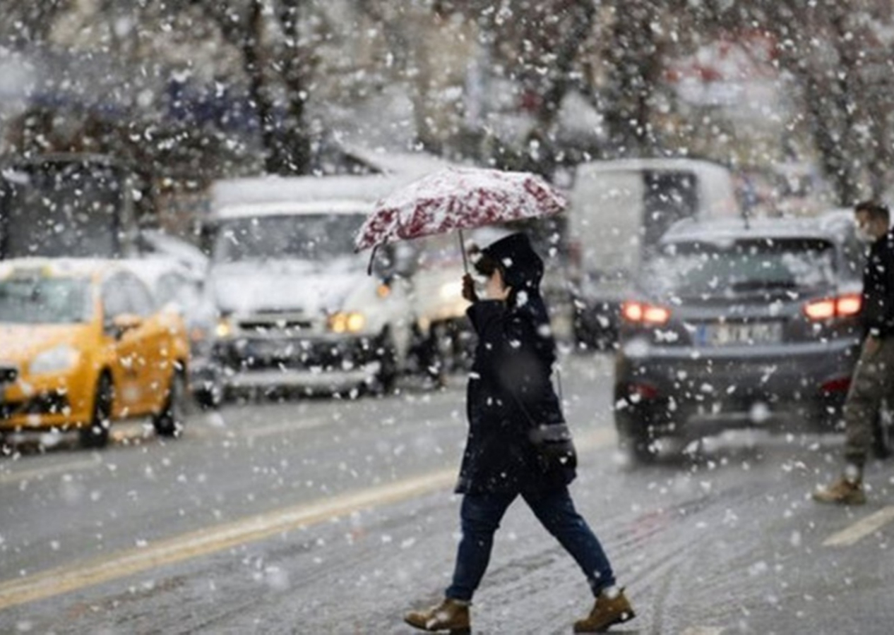 Meteorolojiden İstanbul dahil 8 il için kuvvetli yağış  ve kar uyarısı!