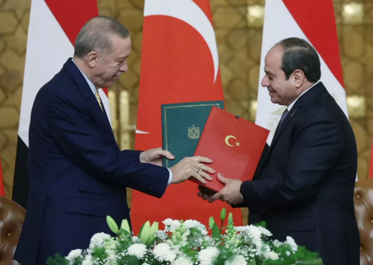 Tarihi Mısır ziyaretinde ortak bildiri imzalandı... Cumhurbaşkanı Erdoğan ve Sisi'den Gazze'ye destek mesajı!