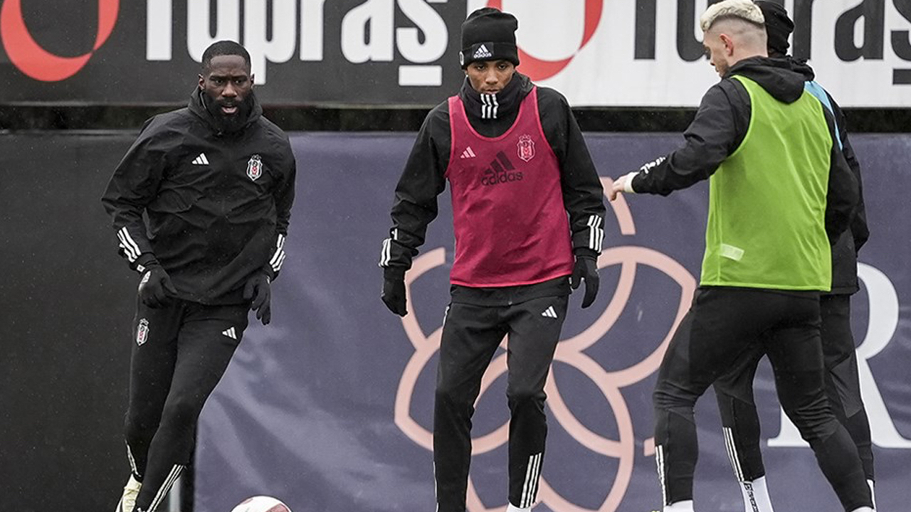Afrika Kupası'ndan dönen Masuaku Beşiktaş'a geri döndü