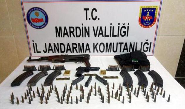 Çok sayıda silah ve mühimmat ele geçirildi!
