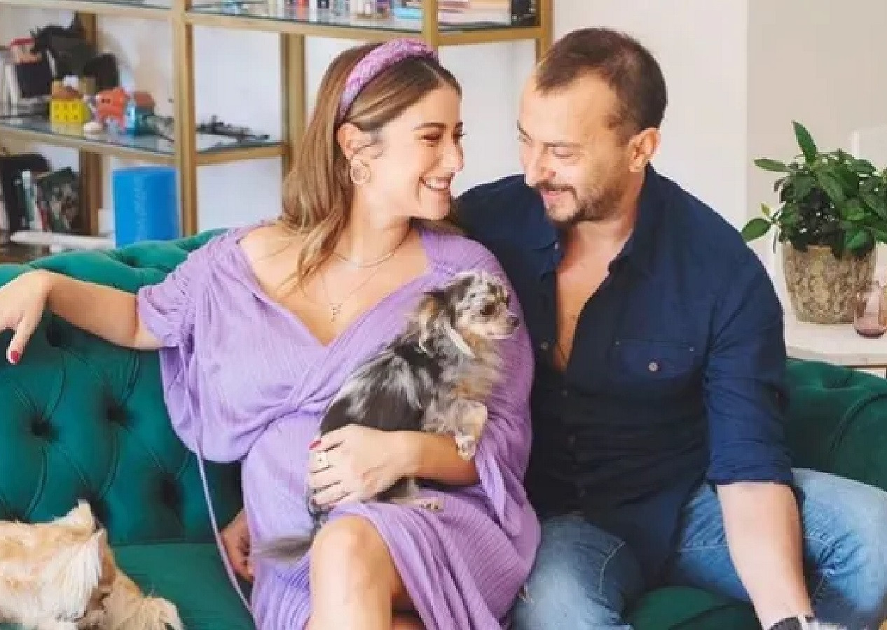 Oyuncu Ali Atay eşi Hazal Kaya'ya bir kez daha aşkını haykırdı! " Gerçek hayatta Leyla'mı buldum"