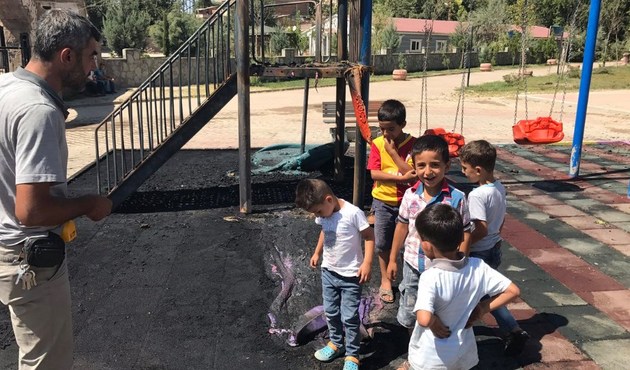 Silvan'da PKK'lı teröristler çocuk parkını kundakladı