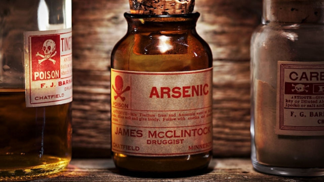 Arsenik nedir? Arsenik kokusu neye benzer? Arsenik nerelerde kullanılır? Arsenik zehirlenmesinde ne olur?