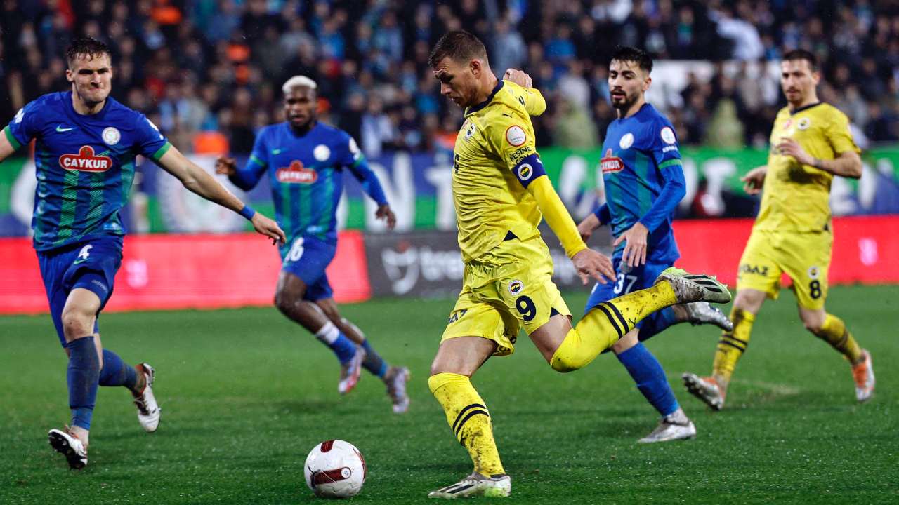 Edin Dzeko Rize'de yaptığı devre arası konuşmasıyla takım arkadaşlarını ateşledi