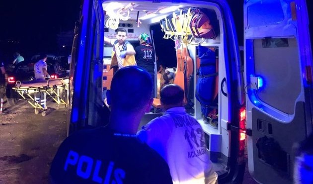 Cenaze evinde tavuk-pilav yiyen 35 kişi hastanelik oldu!