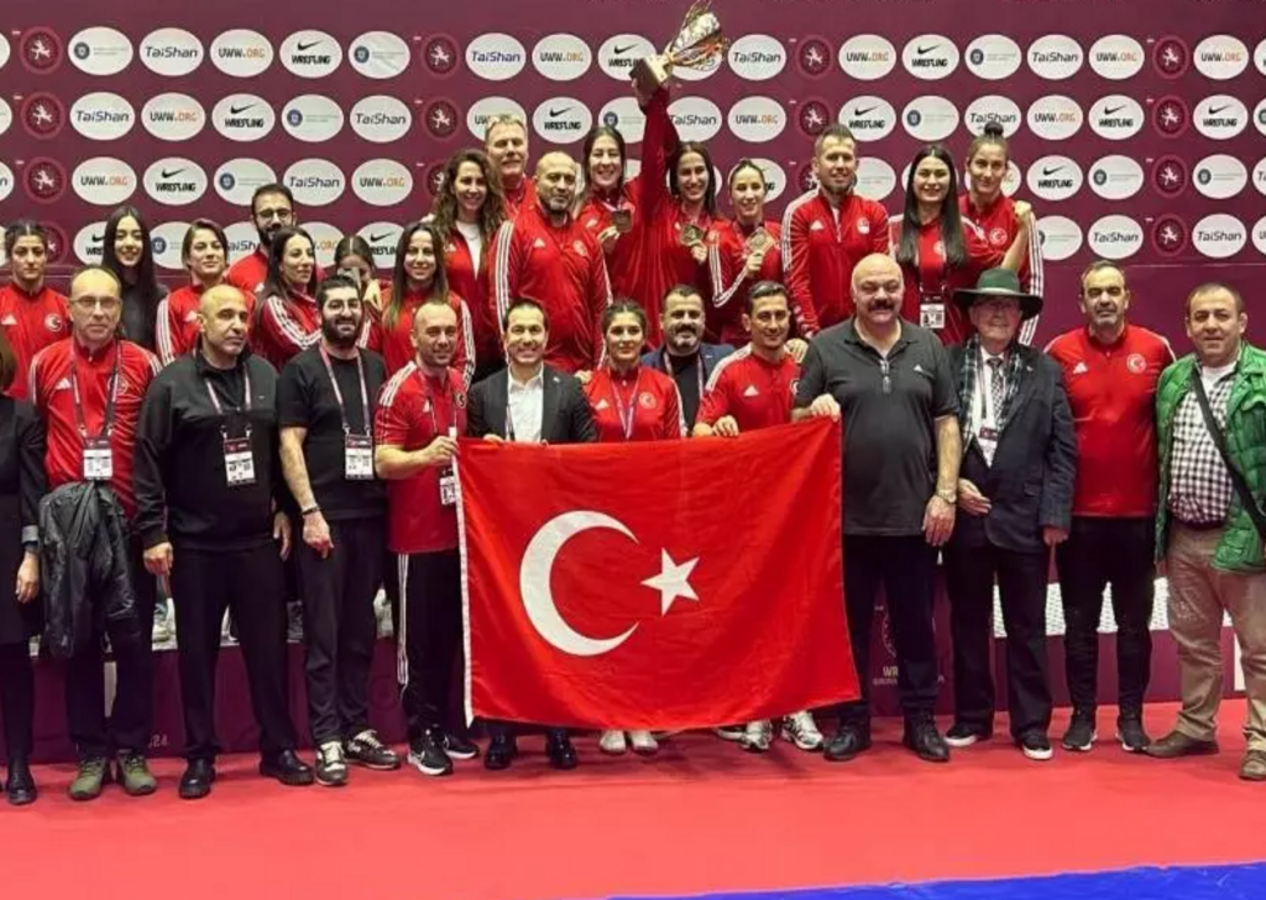 Serbest Güreş Milli Takımı, 31 yıl sonra Avrupa şampiyonu oldu!