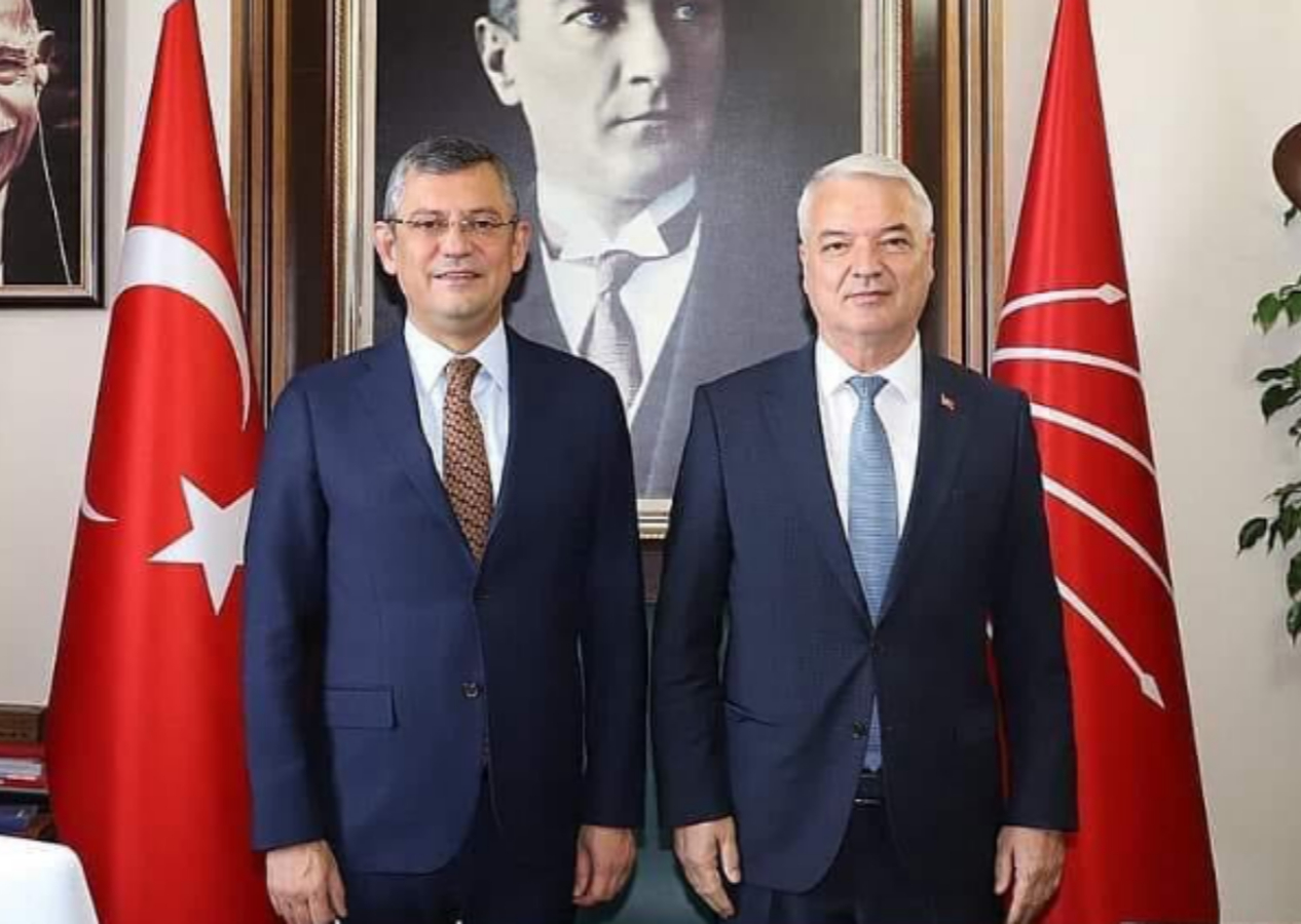 Özgür Özel'in memleketi Manisa'da fıkra gibi olay! Saruhanlı CHP adayı listeyi yetiştiremedi, ilçe seçim kurulu reddetti!