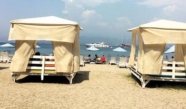 Sahillere localardan 'Çin Seddi'!... Denize ücretsiz girilecek yer kalmadı