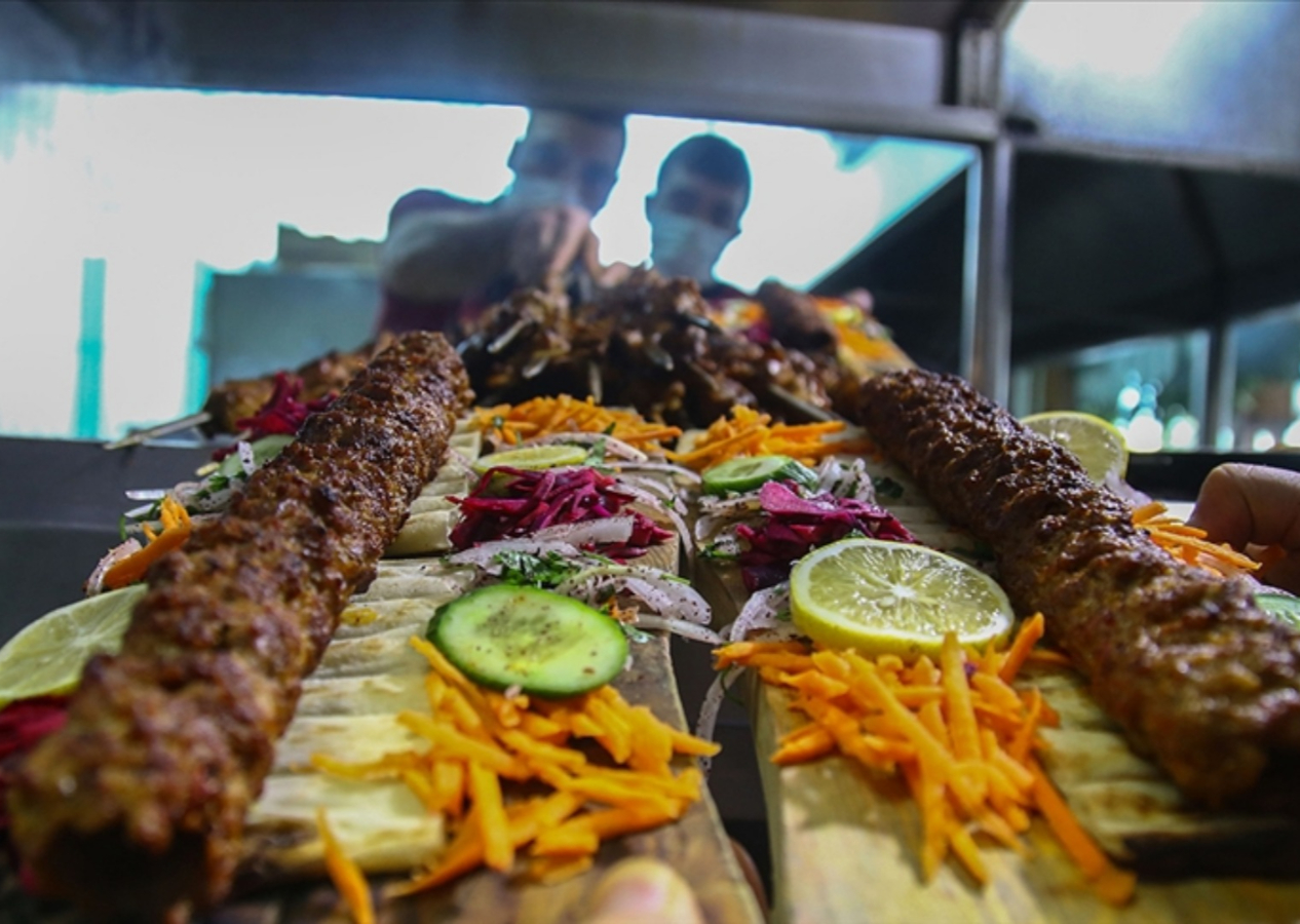 Restoranlarda 'eko' dönemi! Fiyatlar ve gramaj yarıya indi: Küçük fiyat küçük şiş küçük doyum