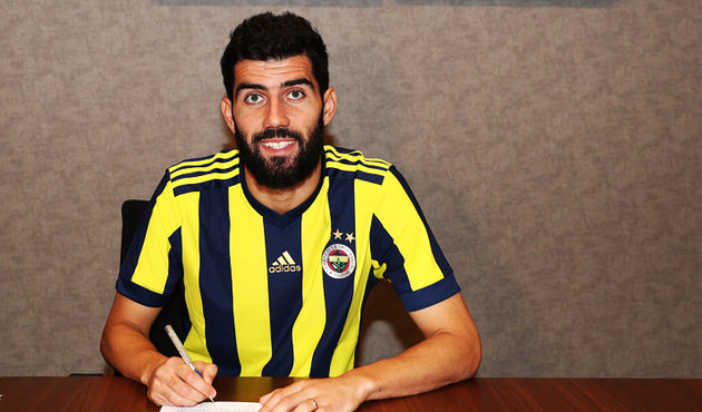 F.Bahçe transferi açıkladı!