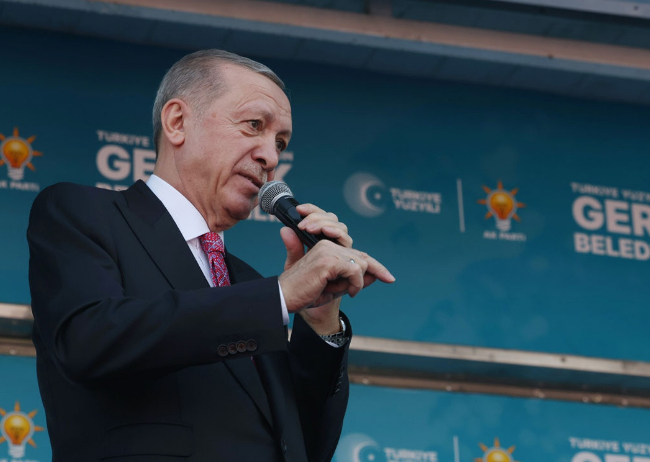 Cumhurbaşkanı Erdoğan'dan CHP ile DEM Parti'nin gizli ittifakına tepki: İstanbul ve Mersin'de kurulan kirli ittifakın farkındayız!