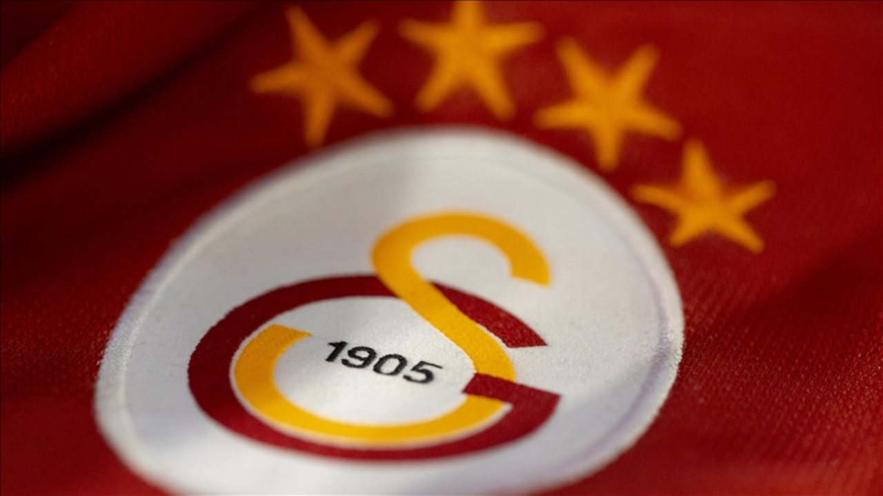 Galatasaray'dan Fenerbahçe'ye videolu cevap: “Hiç boşuna uğraşmayın çünkü içinde bulunduğunuz ateş üfleyerek sönmez.”