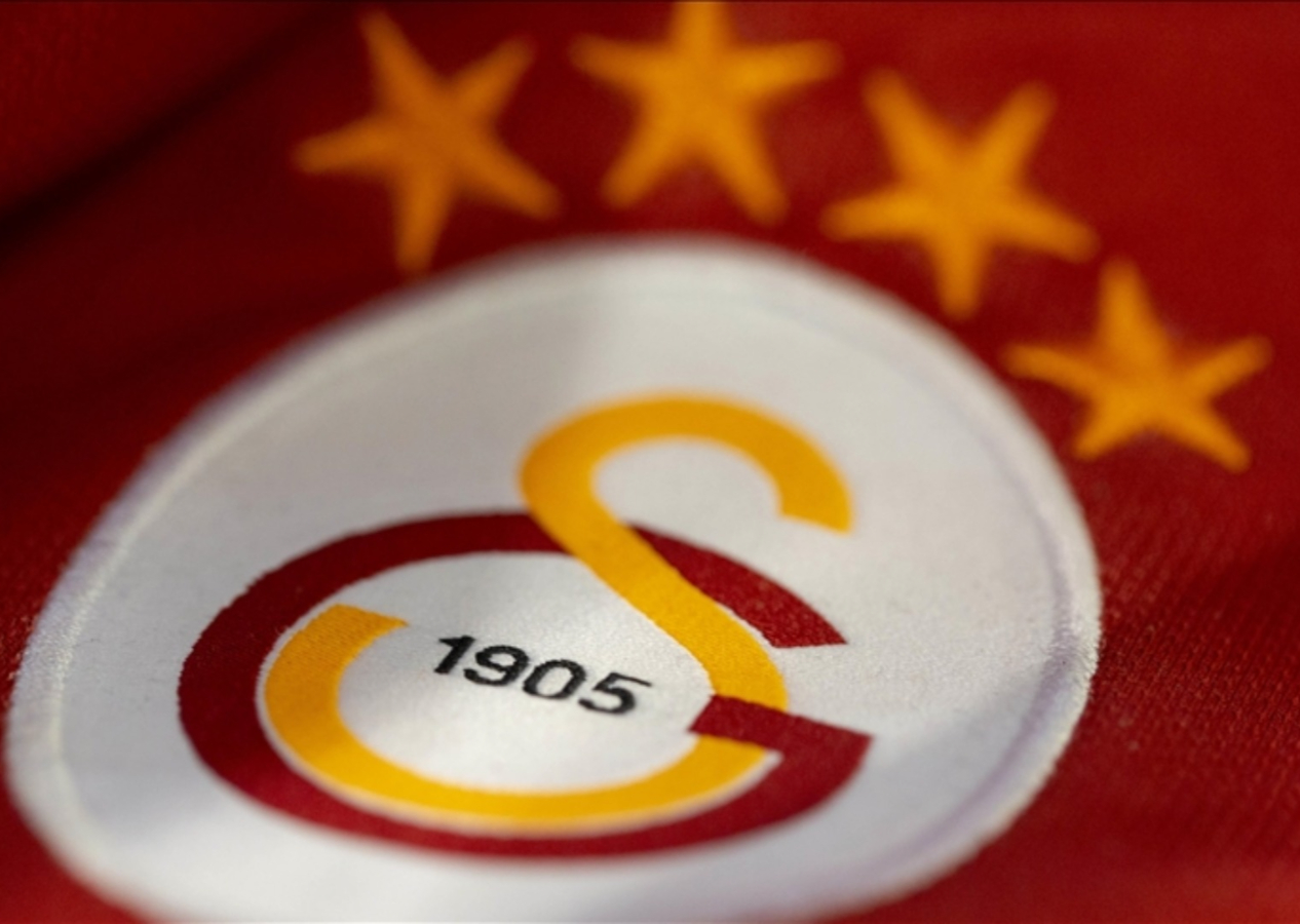 Galatasaray'dan Fenerbahçe'ye videolu cevap: “Hiç boşuna uğraşmayın çünkü içinde bulunduğunuz ateş üfleyerek sönmez.”