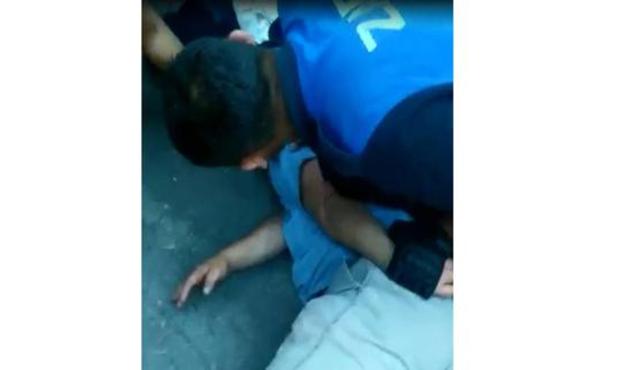 12 yaşındaki çocuğun arkasında mastürbasyon yaparken yakalandı!