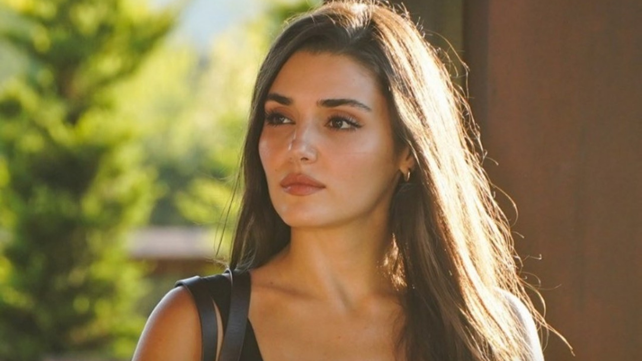Hande Erçel, Paris Moda Haftası’na tarzıyla damga vurdu!