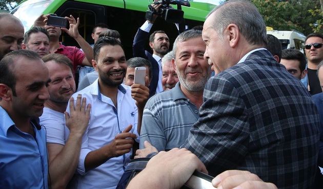 Cumhurbaşkanı Erdoğan'ın gözünden kaçmadı! / VİDEO