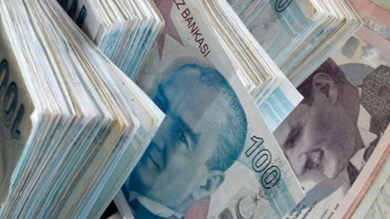 Türk lirasıyla dış ticaret yılın iki ayında 210 milyar liraya yaklaştı