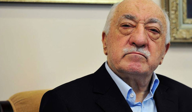'Albaylar, Gülen'in yarım bıraktığı İzmir köfteyi yemek için yarıştı'