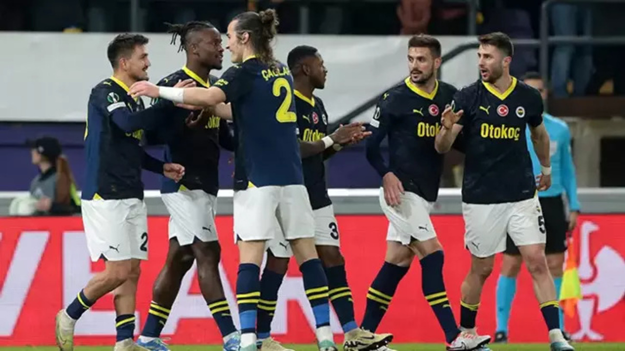 Fenerbahçe'de sakatlık şoku! Oyuna devam edemedi