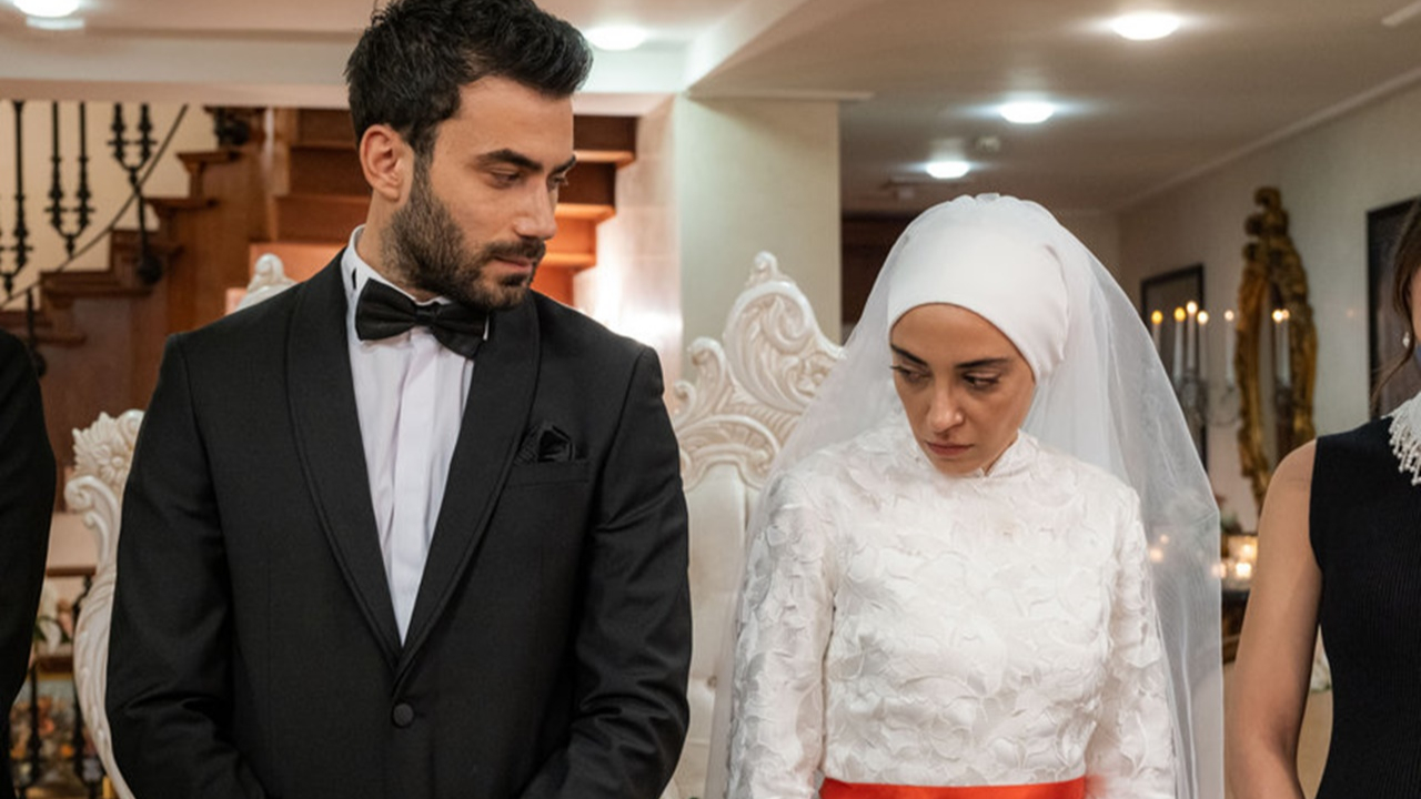 Kızılcık Şerbeti'nin İbrahim’i Berkay Akdemir Aldatmak dizisinde!