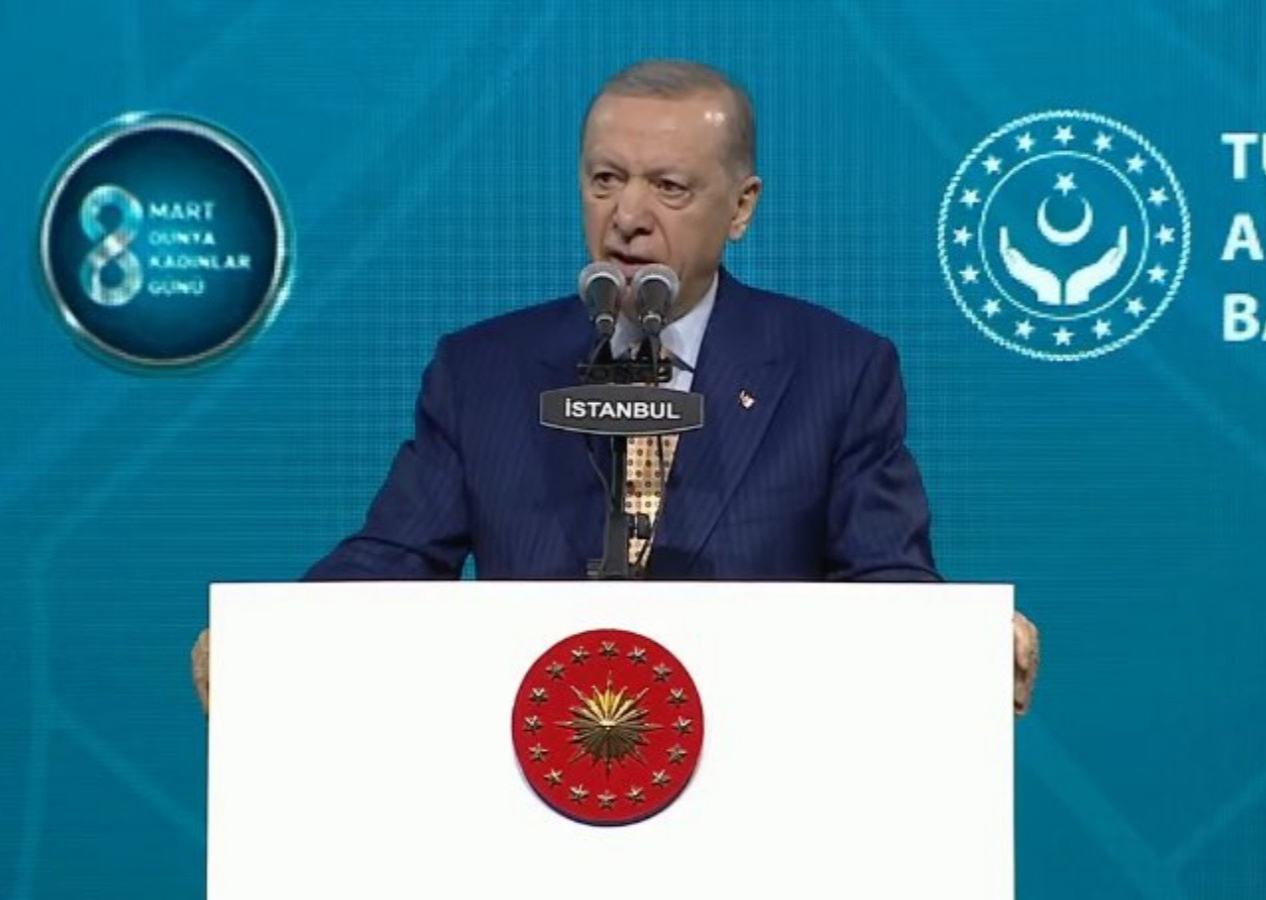 Cumhurbaşkanı Erdoğan'dan ev hanımlarını aşağılayan İmamoğlu'na tepki: Kibirli siyasetçi!
