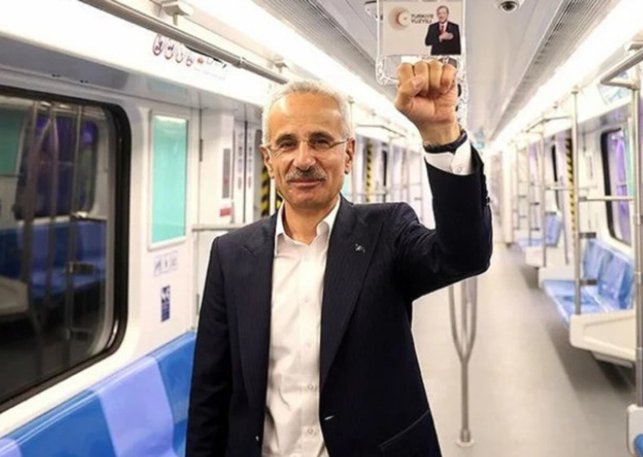 Ulaştırma ve Altyapı Bakanı Abdulkadir Uraloğlu açıkladı: İBB’nin talebiyle o metro hattını biz devraldık!
