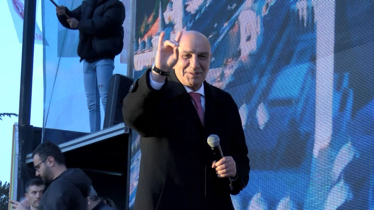 Turgut Altınok: Askerimizin, polisimizin Kürt vatandaşımızın katiline kimse 'Apo Bey' diyemez