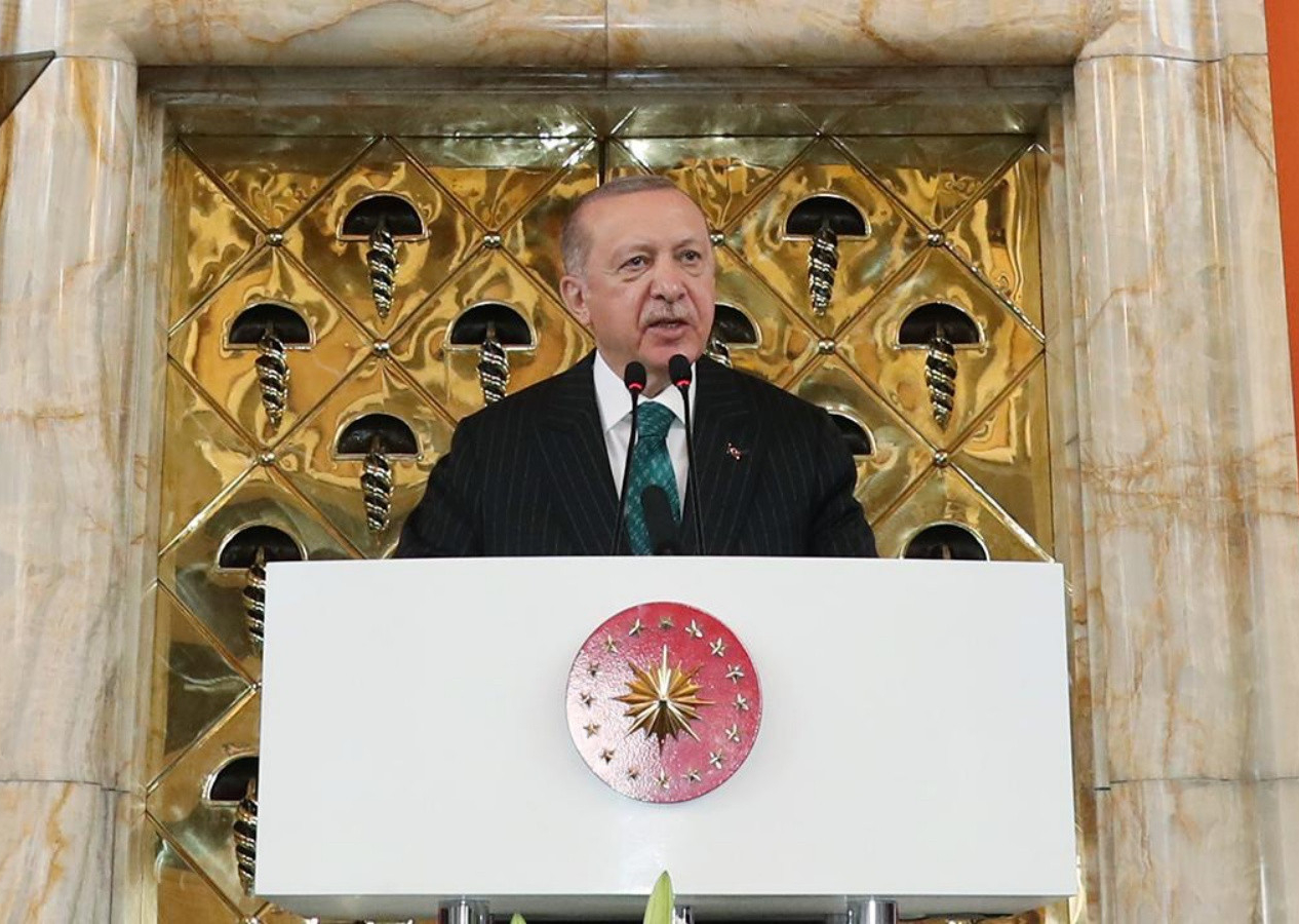 Cumhurbaşkanı Erdoğan'dan İstiklal Marşı mesajı: Unuttuğumuz gün, ayağımıza esaret prangası vurulmuş demektir!