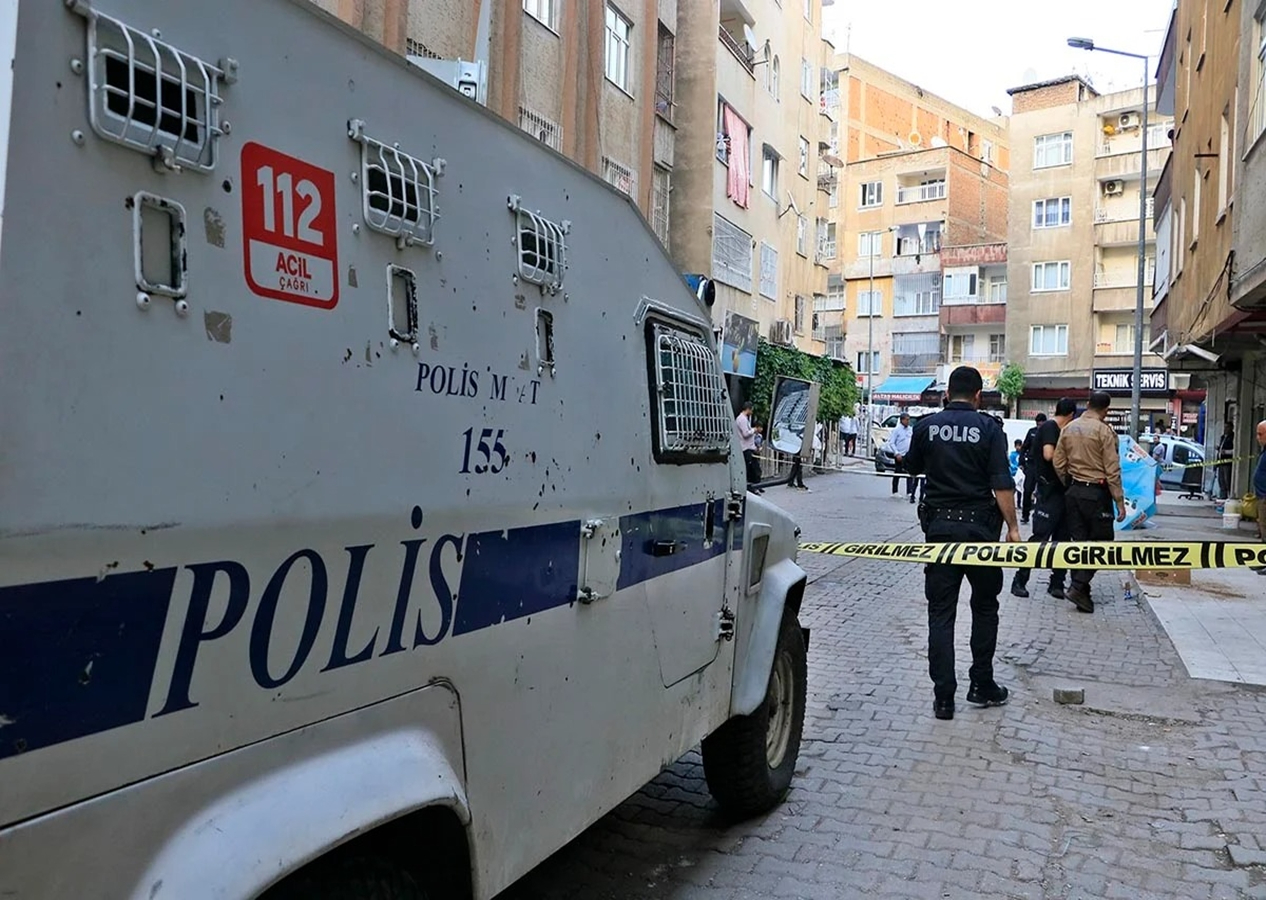 Diyarbakır'da silahlı kavga! 1 kişi öldü, 2 kişi yaralandı