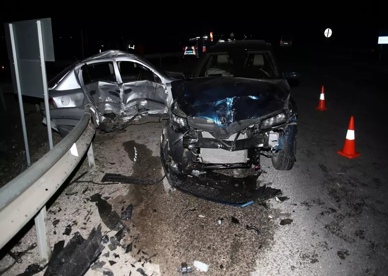 Diyarbakır'da korkunç kaza!  1 kişi öldü, 3 kişi yaralandı
