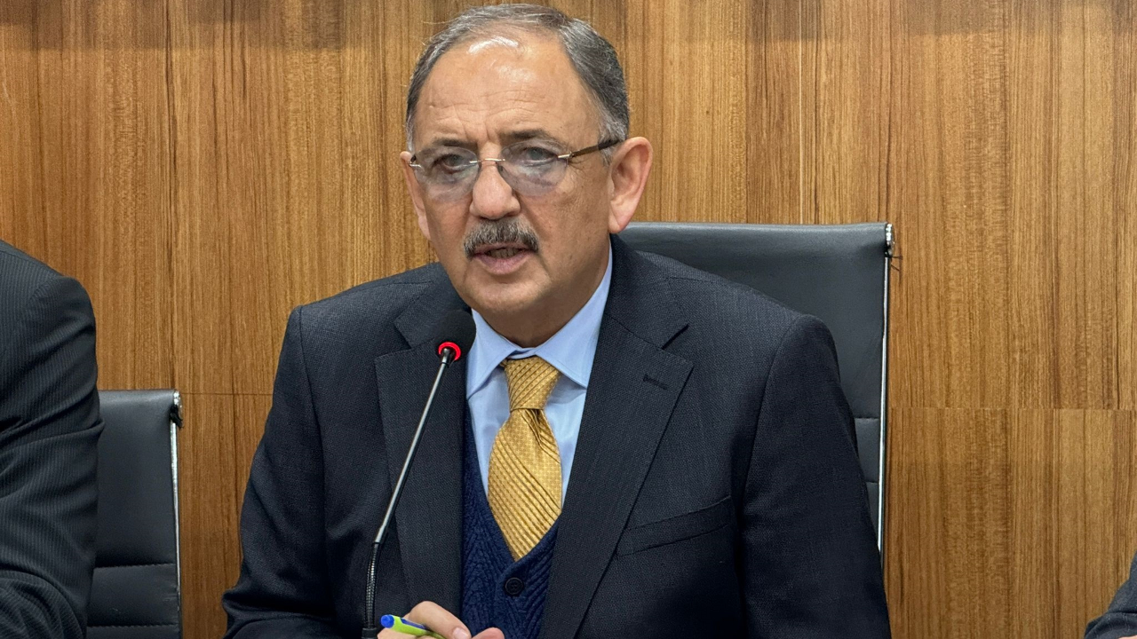 Bakan Özhaseki'den kentsel dönüşüm açıklaması: Hangi partili belediye gelirse gelsin kapılarımız açıktır