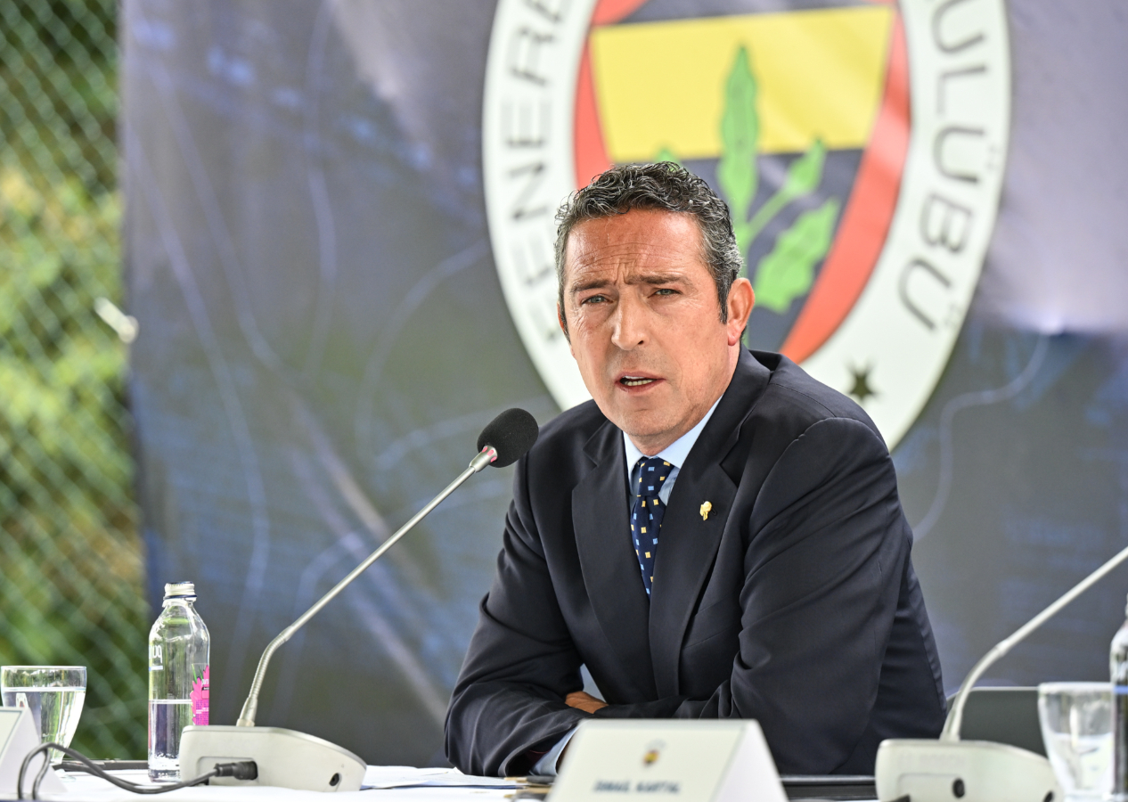 Ali Koç basın toplantısında esti gürledi: "FETÖ'nün en çok sevdiği, gönül bağı kurduğu kulüp Galatasaray'dır"