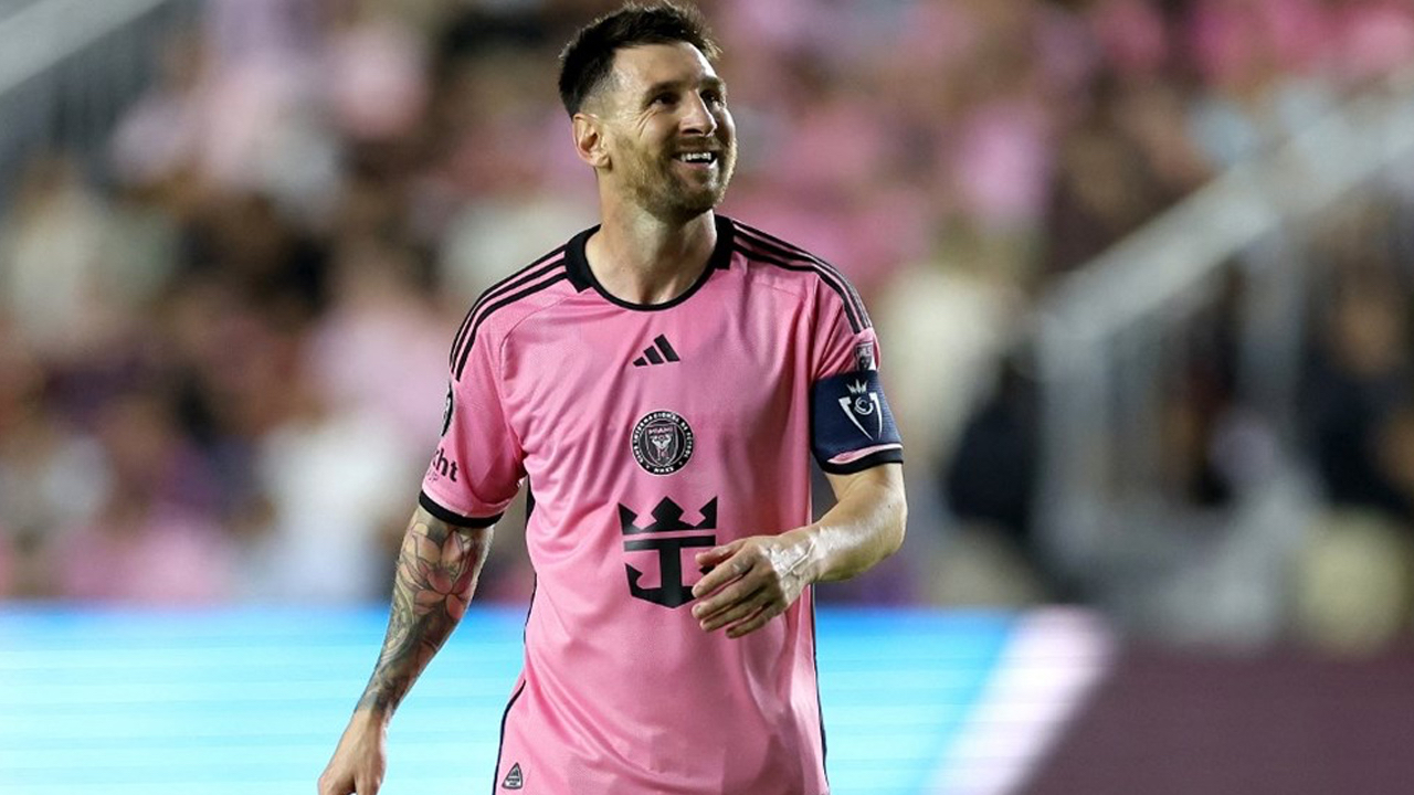 Lionel Messi'nin fişi çekmesi için 15 dakika yetti! Bir gol bir asistle maçın kazananını belirledi