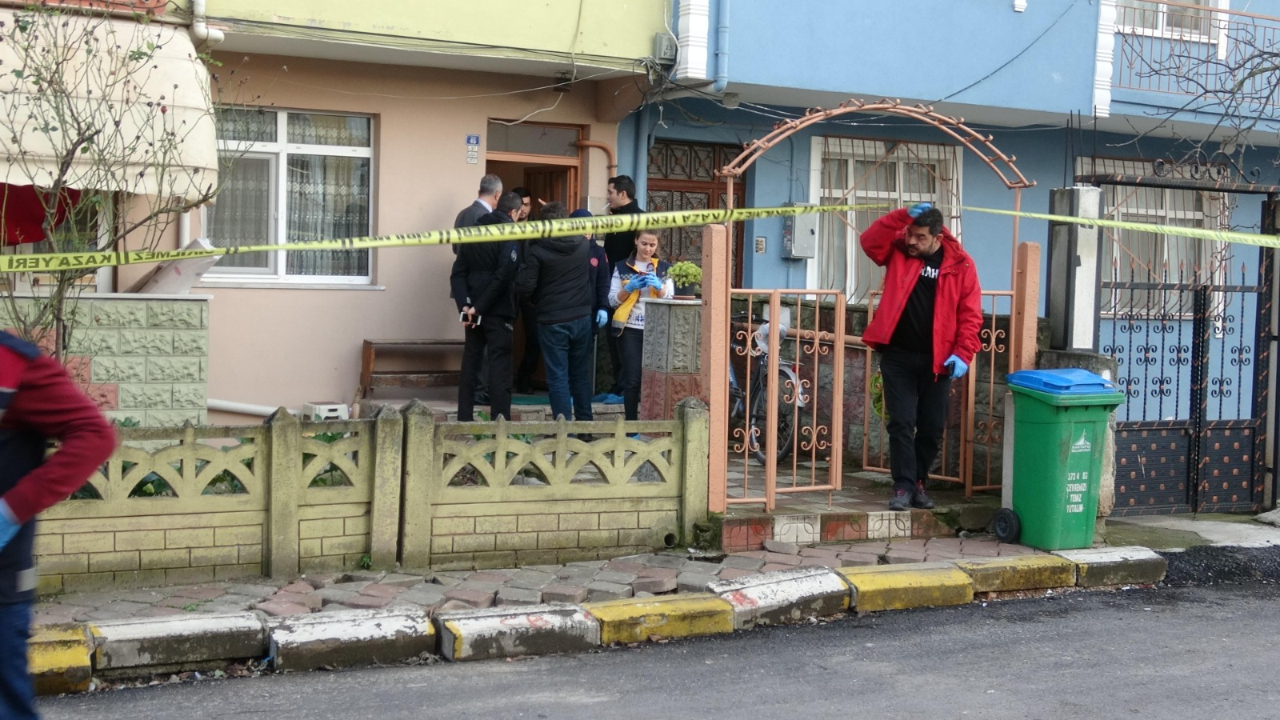Kahvesine uyuşturucu hap attıkları kadına cinsel saldırıda bulunan sanıkların cezaları azaldı
