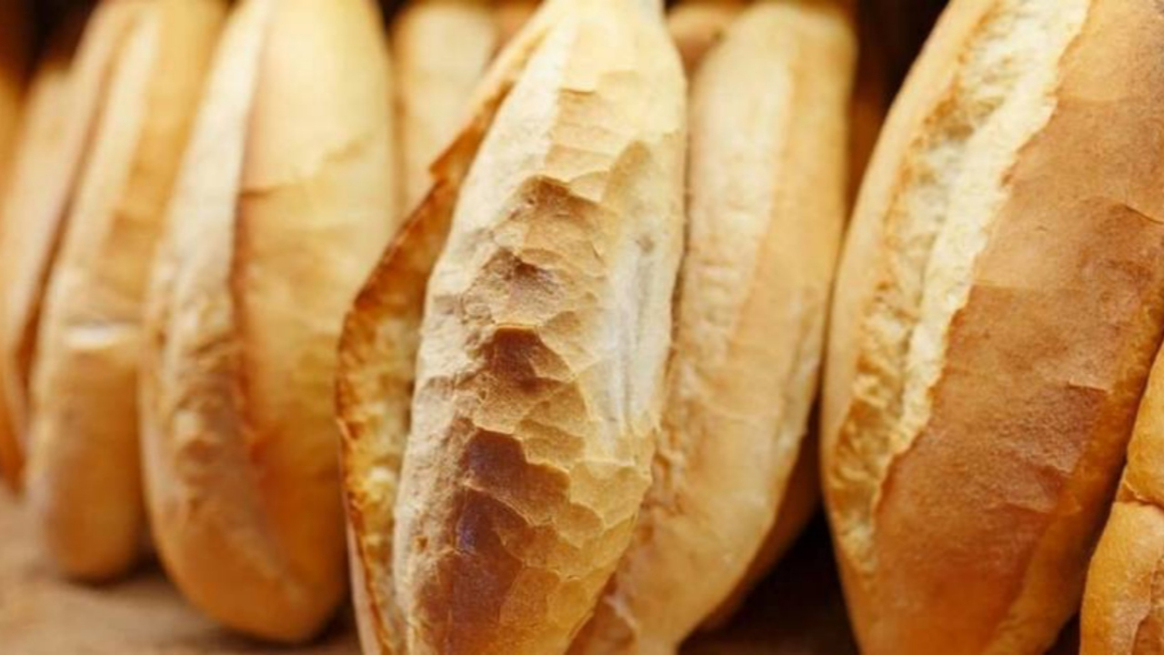 Ekmek fiyatlarının belirlenmesinde yeni dönem! Ticaret Bakanlığı onaylamadan zam yapılmayacak