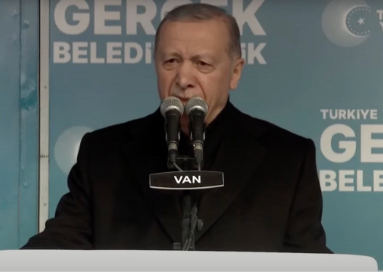 Cumhurbaşkanı Erdoğan'dan CHP'ye tepki: İşin içine deste deste para girmesiyle bu oyun iyice kirlendi!