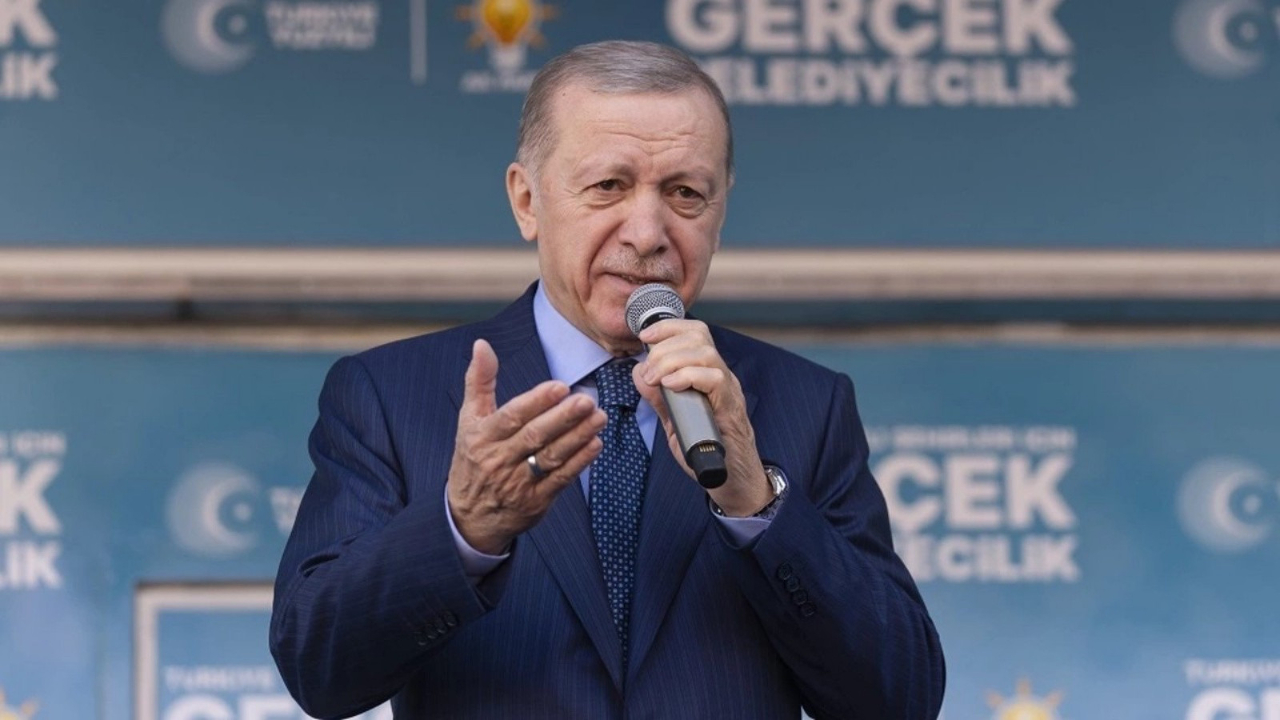 Cumhurbaşkanı Erdoğan, "Gizli ittifaklar kuruyorlar" diyerek tepki gösterdi: Sizlerin iradesine ipotek koymaya çalışıyorlar!