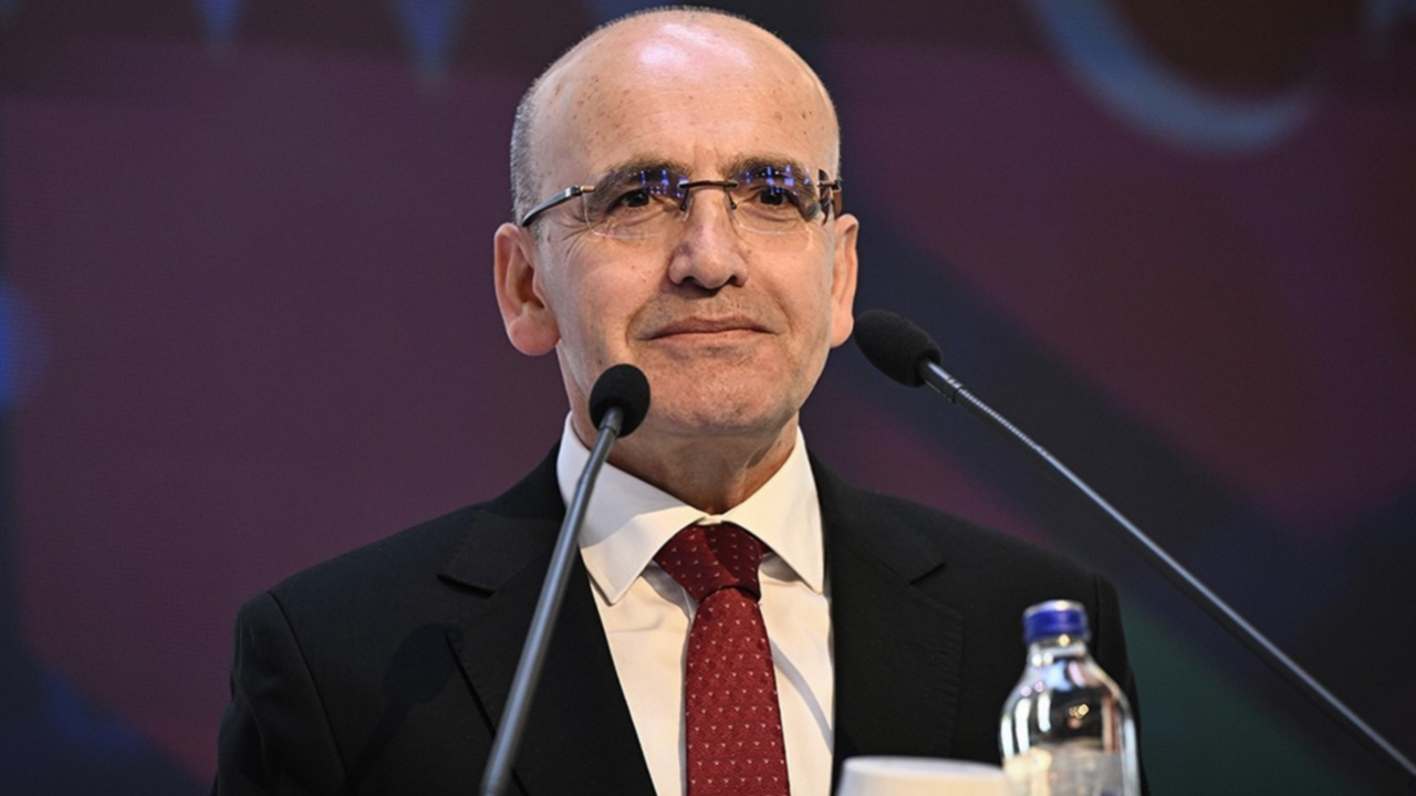 Bakan Şimşek: Ülke tarihinin en yüksek Euro ihracı gerçekleşti
