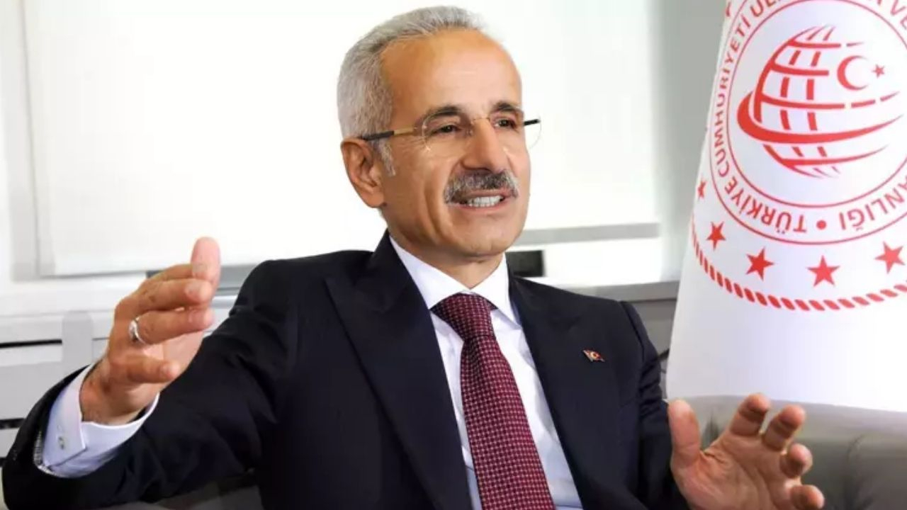 Bakan Uraloğlu: "Havayollarında yolcu sayısı Şubat'ta geçen yılın aynı ayına göre yüzde 25,5 arttı"
