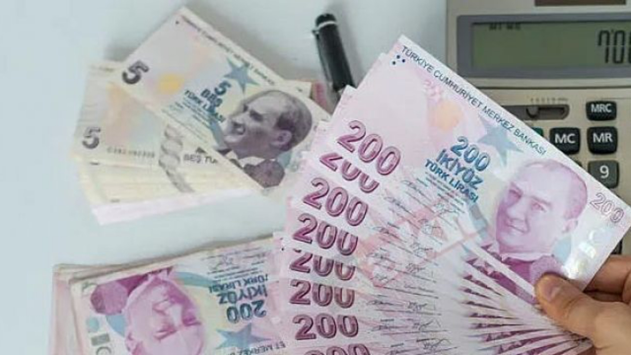 Emeklilerin yüzünü güldürecek düzenlemeler masada! En düşük emekli maaşı 17.002 liraya tamamlanacak
