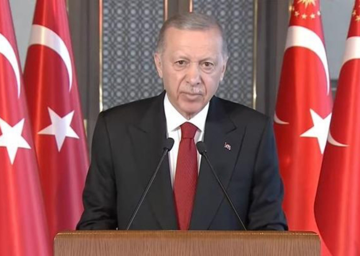 Cumhurbaşkanı Erdoğan deprem konutları teslim töreninde duyurdu: Hedef yıl sonuna kadar 200 bin konut!