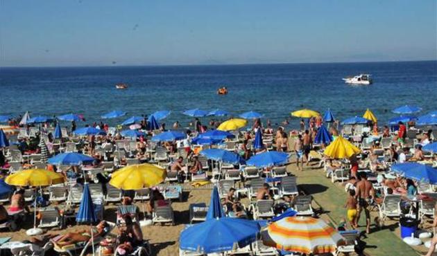 30 bin kişilik ilçe bayramda 300 bin kişiyi ağırladı!