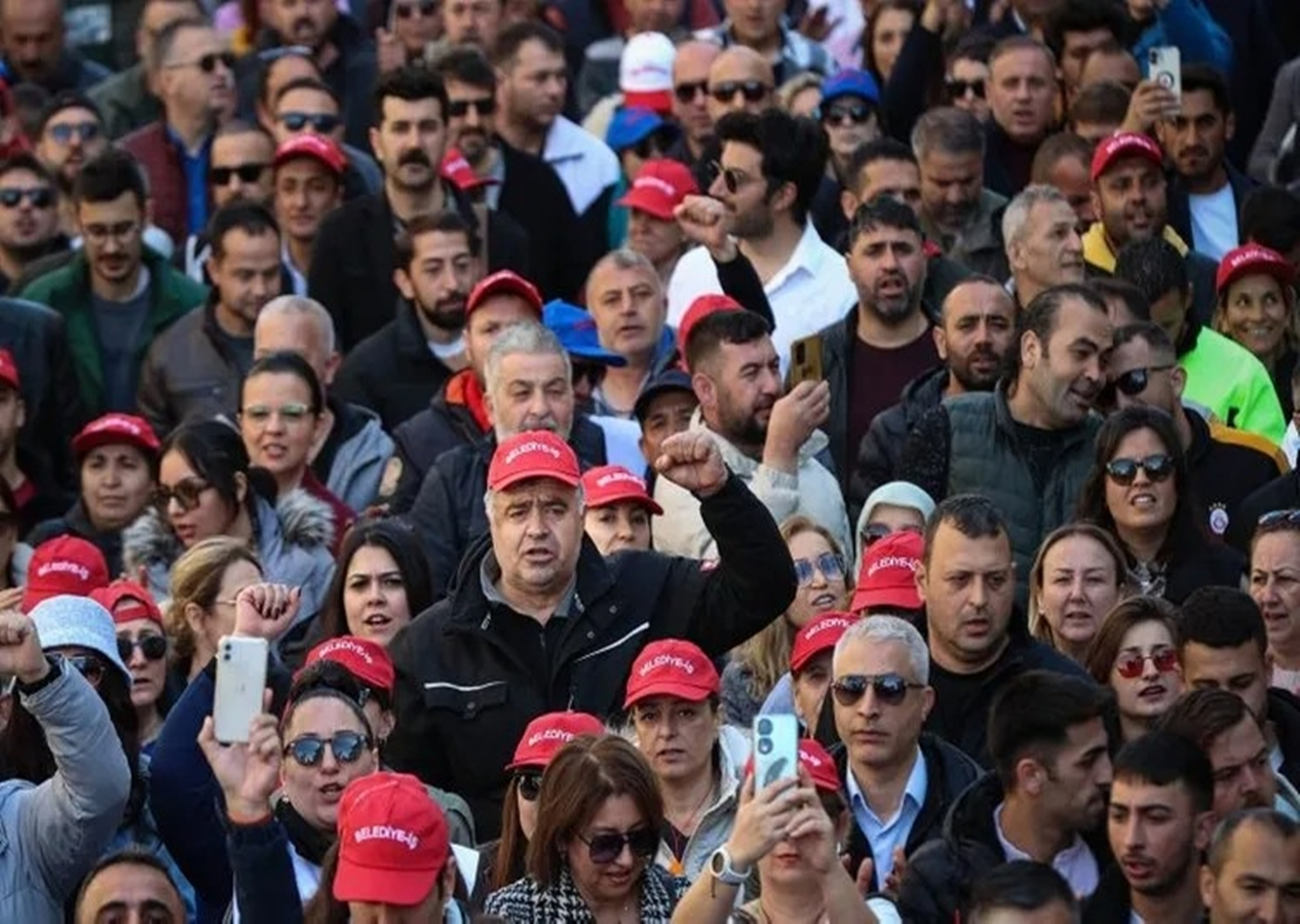 CHP’li Tunç Soyer TİS sözünü tutmadı: 6 bin personel iş bıraktı!