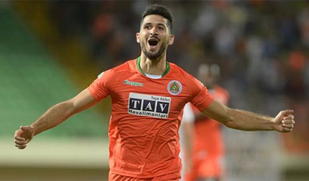Fenerbahçe'den Emre Akbaba harekatı! İşte takasta kullanılacak oyuncu...