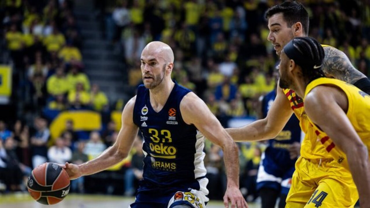 Fenerbahçe Beko 88 - 74 Barcelona | Maçın özeti